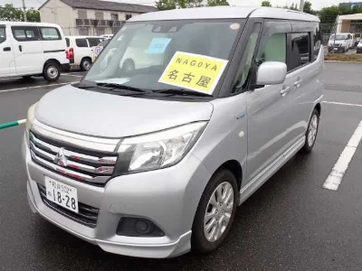 MITSUBISHI DELICA D2