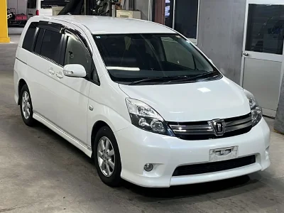 TOYOTA ISIS