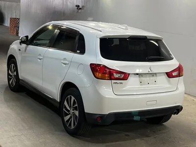 MITSUBISHI RVR