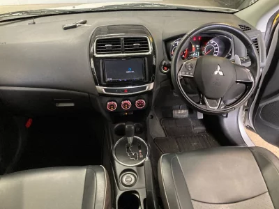 MITSUBISHI RVR