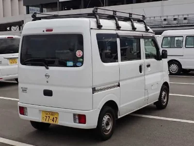 NISSAN CLIPPER VAN