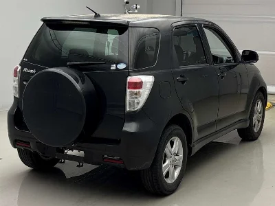 TOYOTA RUSH