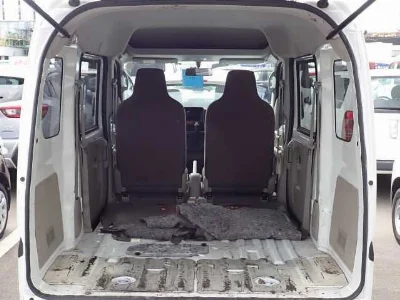 NISSAN CLIPPER VAN