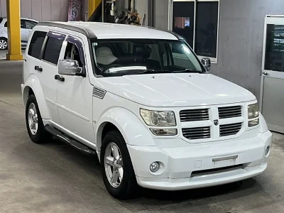 DODGE NITRO