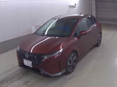 NISSAN AURA