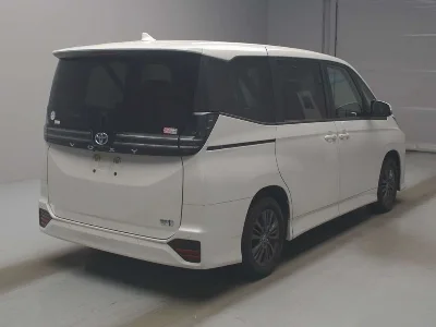 Статистика аукционов Toyota Voxy
