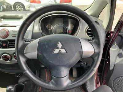 MITSUBISHI I