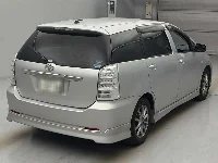 Цена авто Toyota Wish с аукционов Японии, номер кузова ZNE10G, пробег 147 000, оценка 8