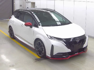 NISSAN AURA