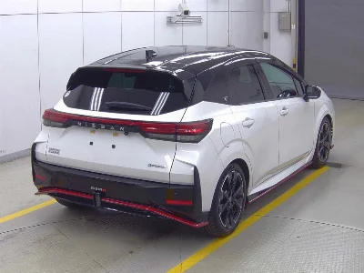NISSAN AURA