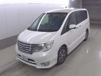 NISSAN SERENA