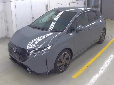 NISSAN AURA