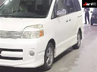 Цена авто Toyota Voxy с аукционов Японии, номер кузова AZR60G, пробег 181 000, оценка 2