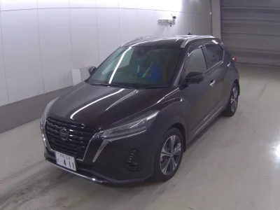 NISSAN KICKS
