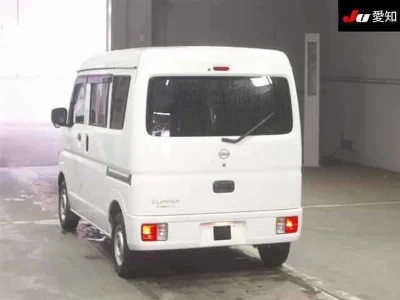 NISSAN CLIPPER VAN
