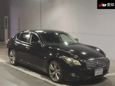NISSAN FUGA