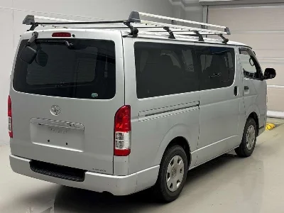 Статистика аукционов Toyota HiAce Van