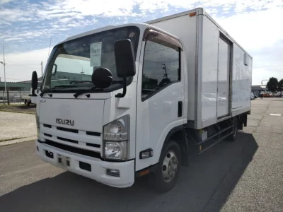 Isuzu ELF
