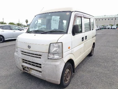 NISSAN CLIPPER VAN