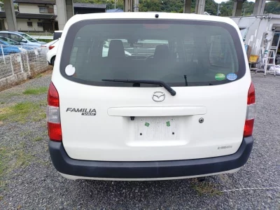 MAZDA FAMILIA