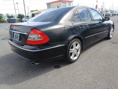 MERCEDES BENZ E CLASS