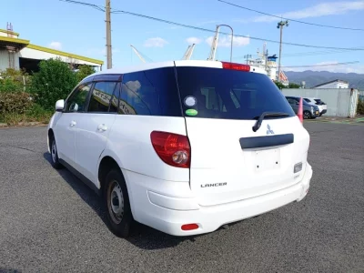 MITSUBISHI LANCER