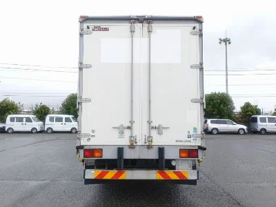 MITSUBISHI FUSO FIGHTER