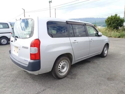 TOYOTA SUCCEED