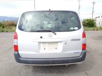 TOYOTA SUCCEED