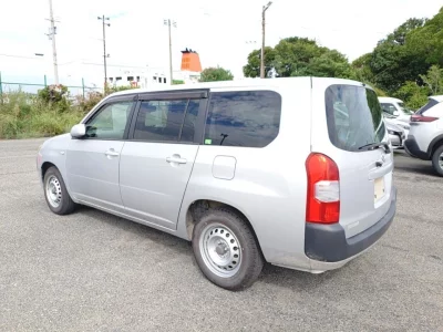 TOYOTA SUCCEED