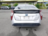 Цена авто Toyota Prius с аукционов Японии, номер кузова ZVW50, пробег 173 000, оценка 9