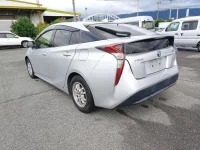 Цена авто Toyota Prius с аукционов Японии, номер кузова ZVW50, пробег 173 000, оценка 9