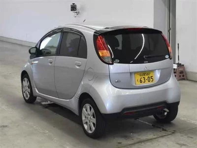 MITSUBISHI I