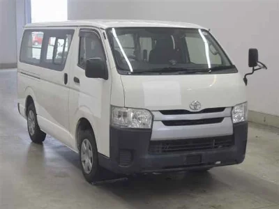 TOYOTA REGIUS VAN