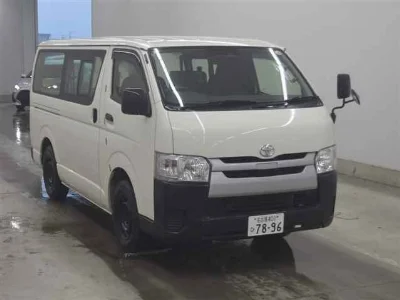 TOYOTA HIACE VAN