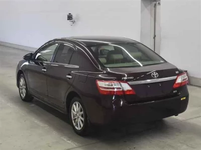 TOYOTA PREMIO