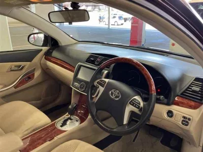 TOYOTA PREMIO