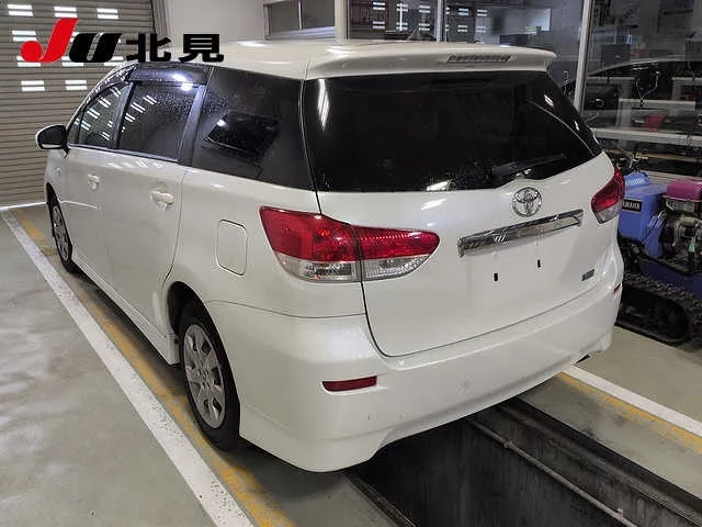 Toyota Wish  с аукциона в Японии