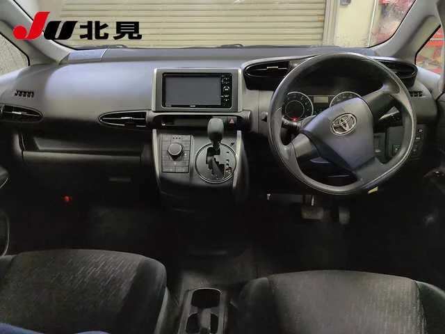 Toyota Wish  с аукциона в Японии