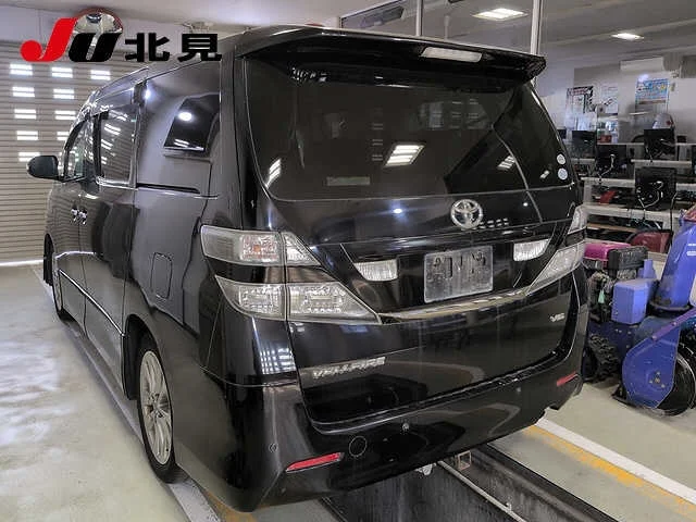 Toyota Vellfire  с аукциона в Японии