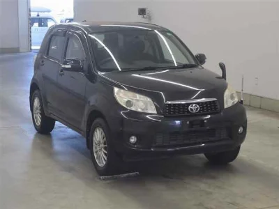 TOYOTA RUSH