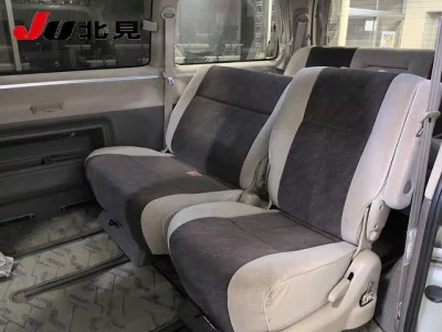 TOYOTA GRANVIA