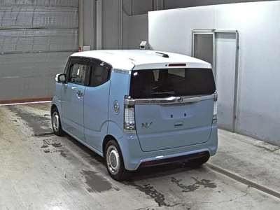 HONDA N BOX SLASH