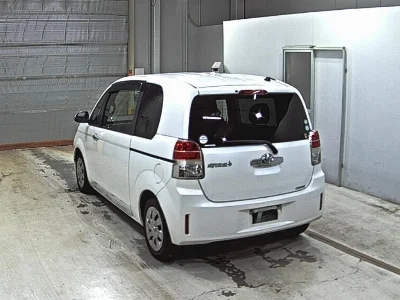 TOYOTA SPADE