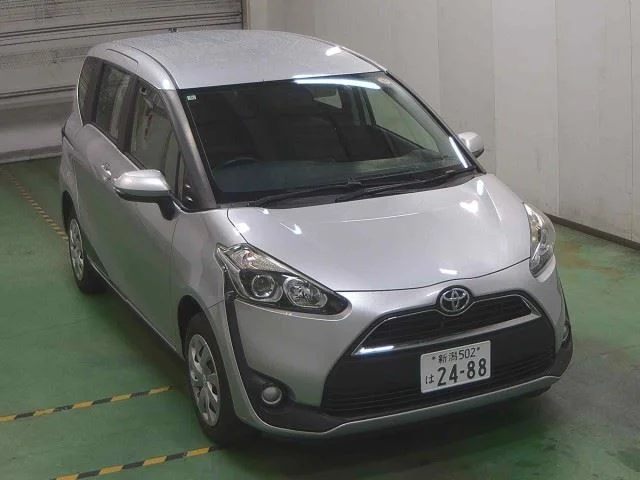 Toyota Sienta 2018