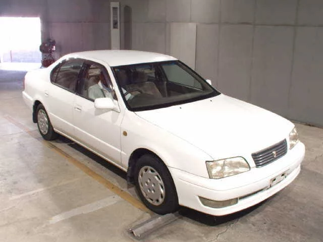 Toyota Camry  с аукциона в Японии
