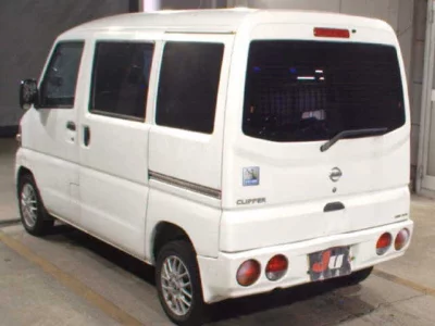 NISSAN CLIPPER