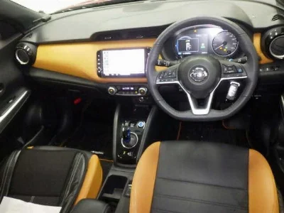 NISSAN KICKS