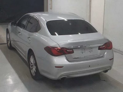 NISSAN FUGA