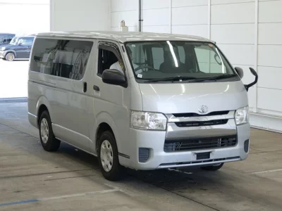TOYOTA REGIUS ACE VAN